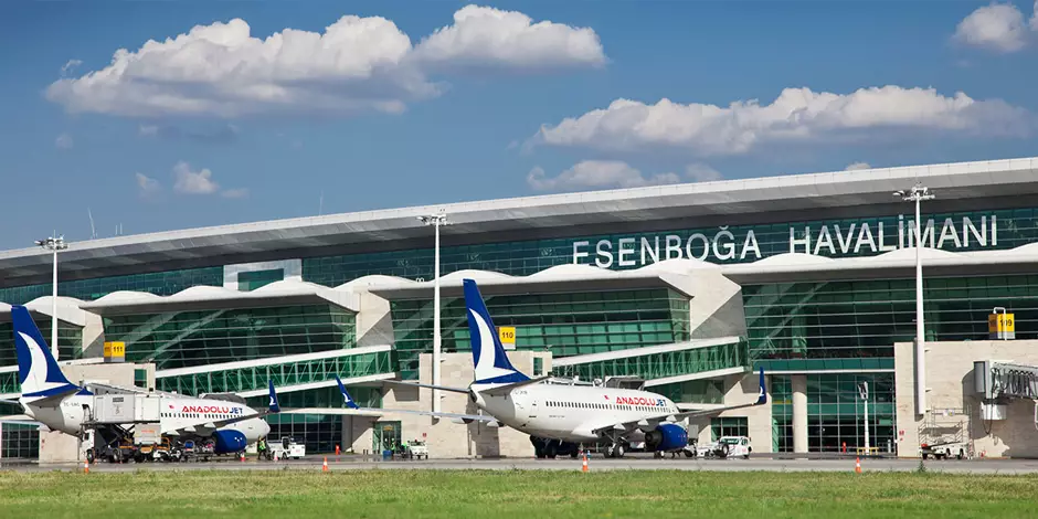 Über den Flughafen Esenboga